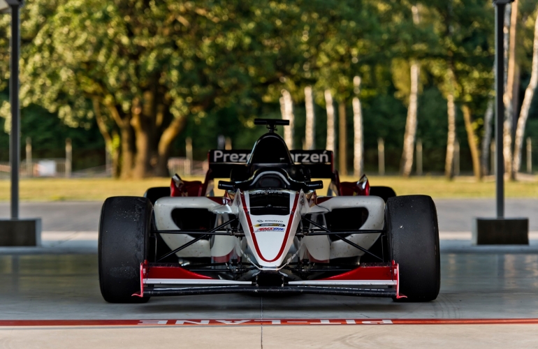 Oleje do bolidów Formuła 1 oraz Formula Renault 2.0